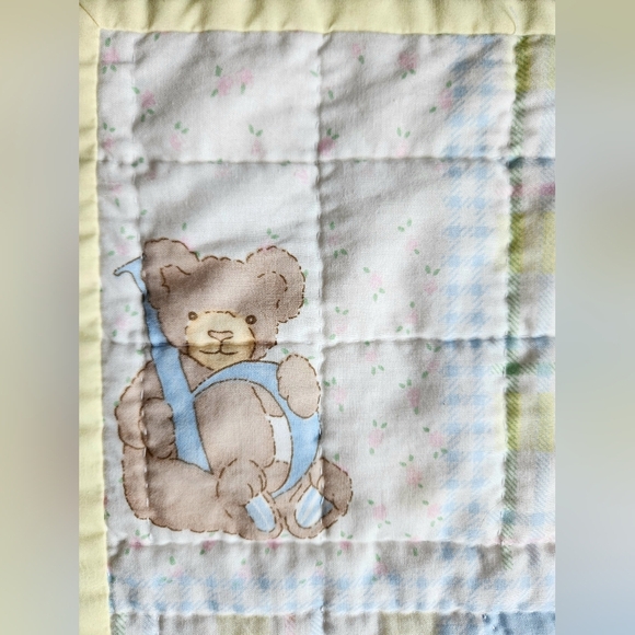Vintage Baby Blanket Crib Quilt Bunny, Bear and Puppy Handmade Embroided - Picture 7 of 8